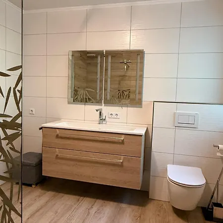 Ruhig Und Modern Sauna, Donau Und Wald In Reichweite Deggendorf